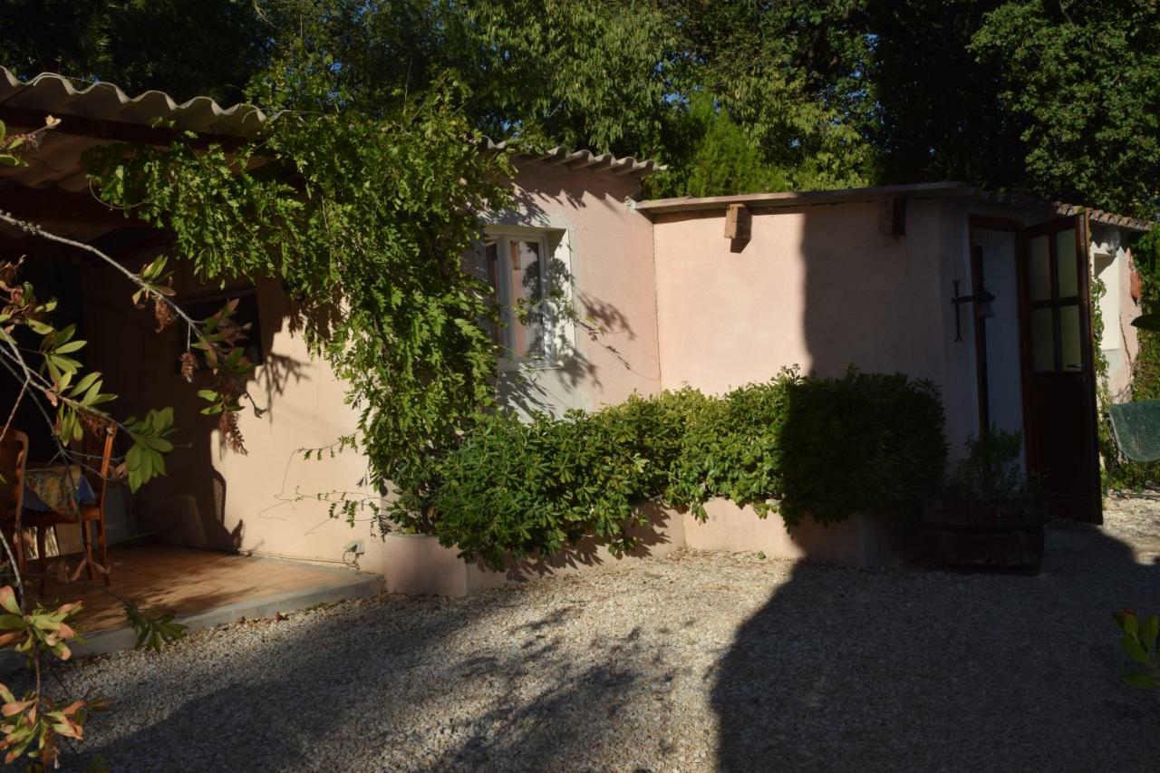 Villa grand mas de terre rouge à Blauzac  Extérieur photo